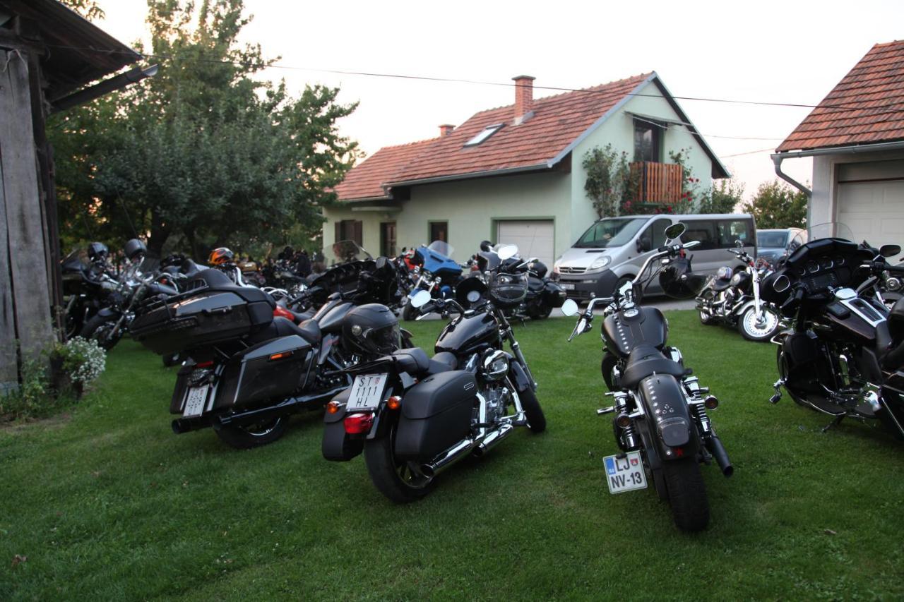 Holiday Home Maderka Strigova Eksteriør bilde